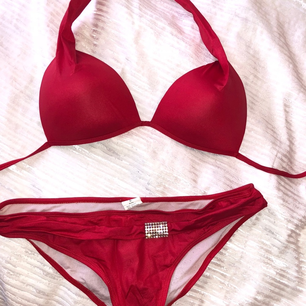Red Bikini - image 3